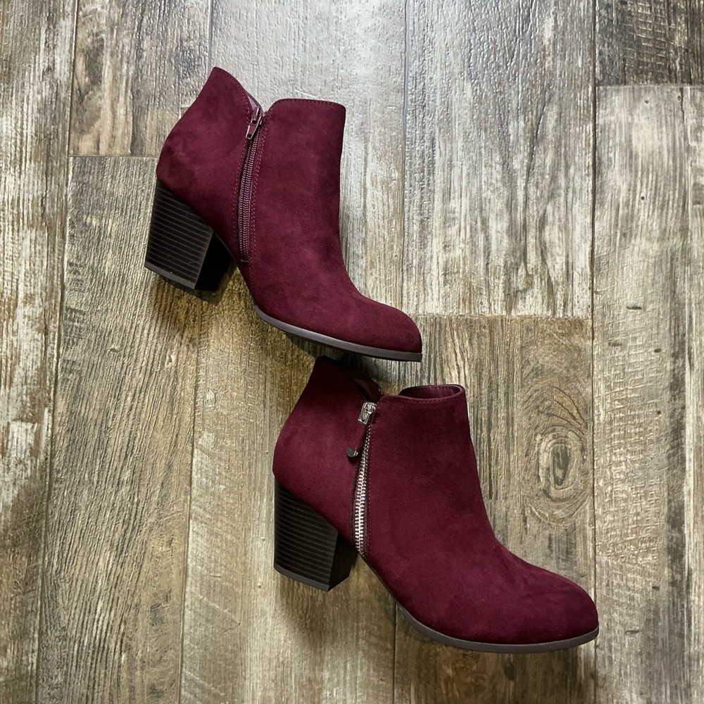 Style & Co. Deep Red Ankle Booties Size 8.5 W - Picture 4 of 12